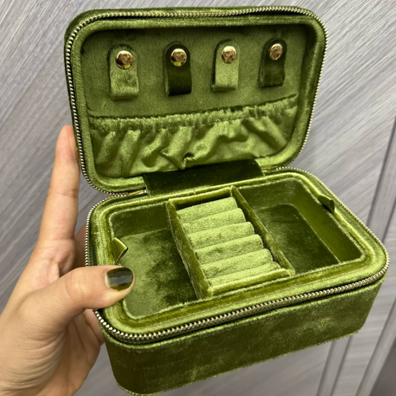 Luxury Skincare Containers - 가벼운 럭셔리 절묘한 벨벳 보석 보관