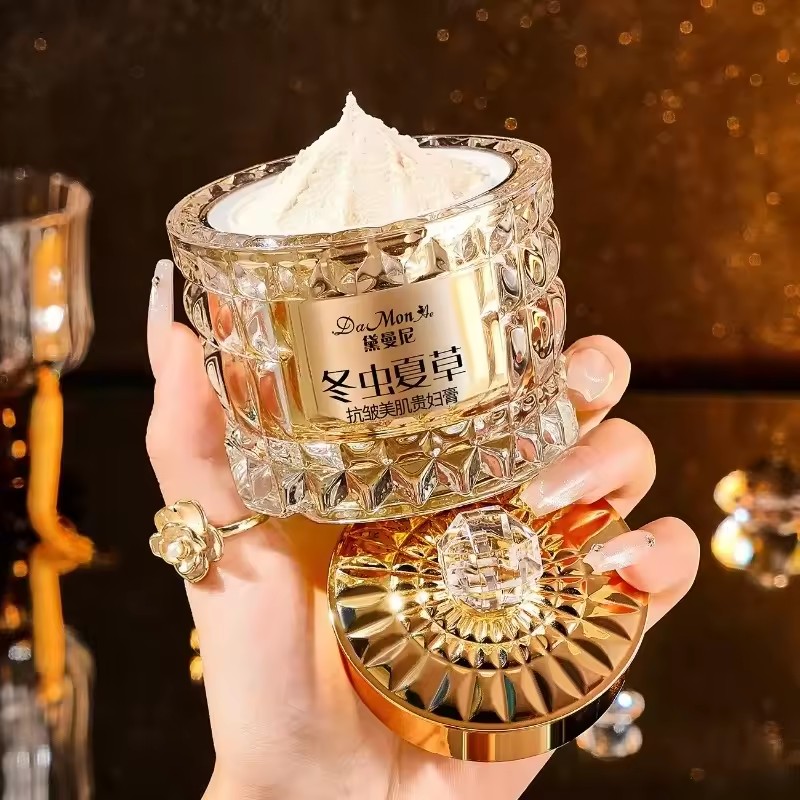 Cordyceps Sinensis 럭셔리 노블 레이디  - Skincare Luxury Whitening 리뷰 및 가격